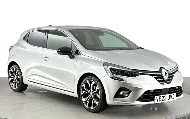 Used Renault Clio Techno 90 HP (66 kW) 2023 Silver Hatchback