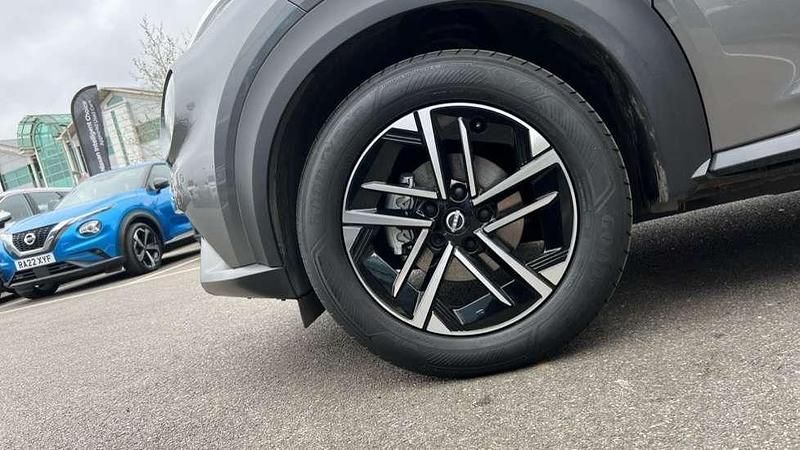 Used Nissan Juke N-Connecta 143 HP (105 kW) 2025 Grey SUV
