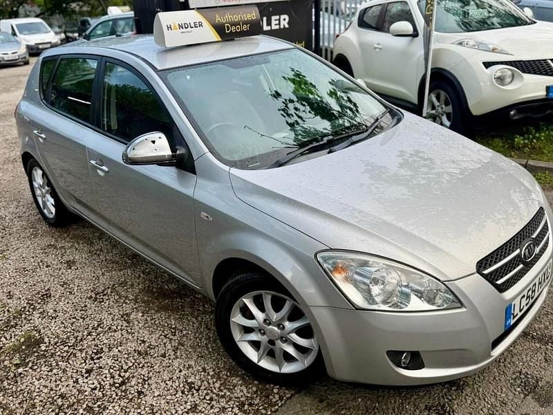 Silver Used 2008 Kia Ceed Hatchback | £1,500 (Super price) - Image 1/4