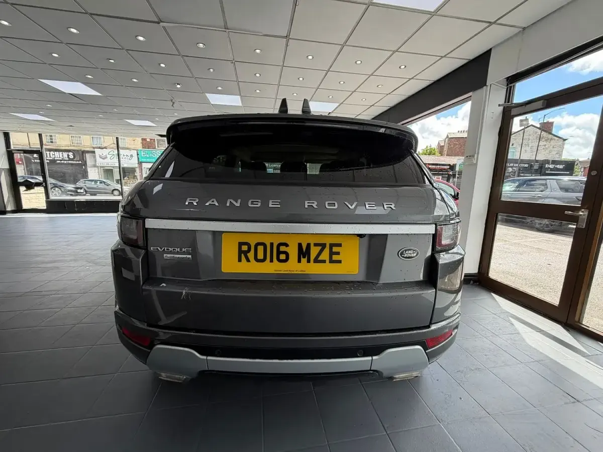 Used Land Rover Range Rover evoque Autobiography 180 HP (132 kW) 2016 Grey SUV