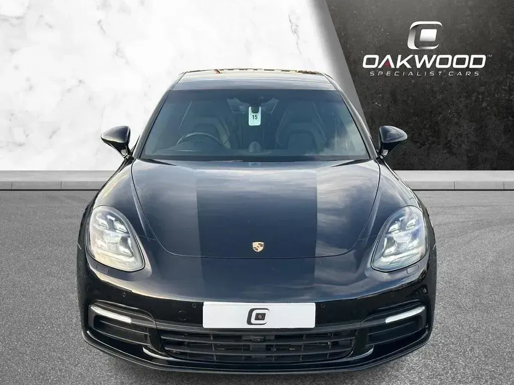 Used Porsche Panamera 330 HP (242 kW) 2017 Black Hatchback