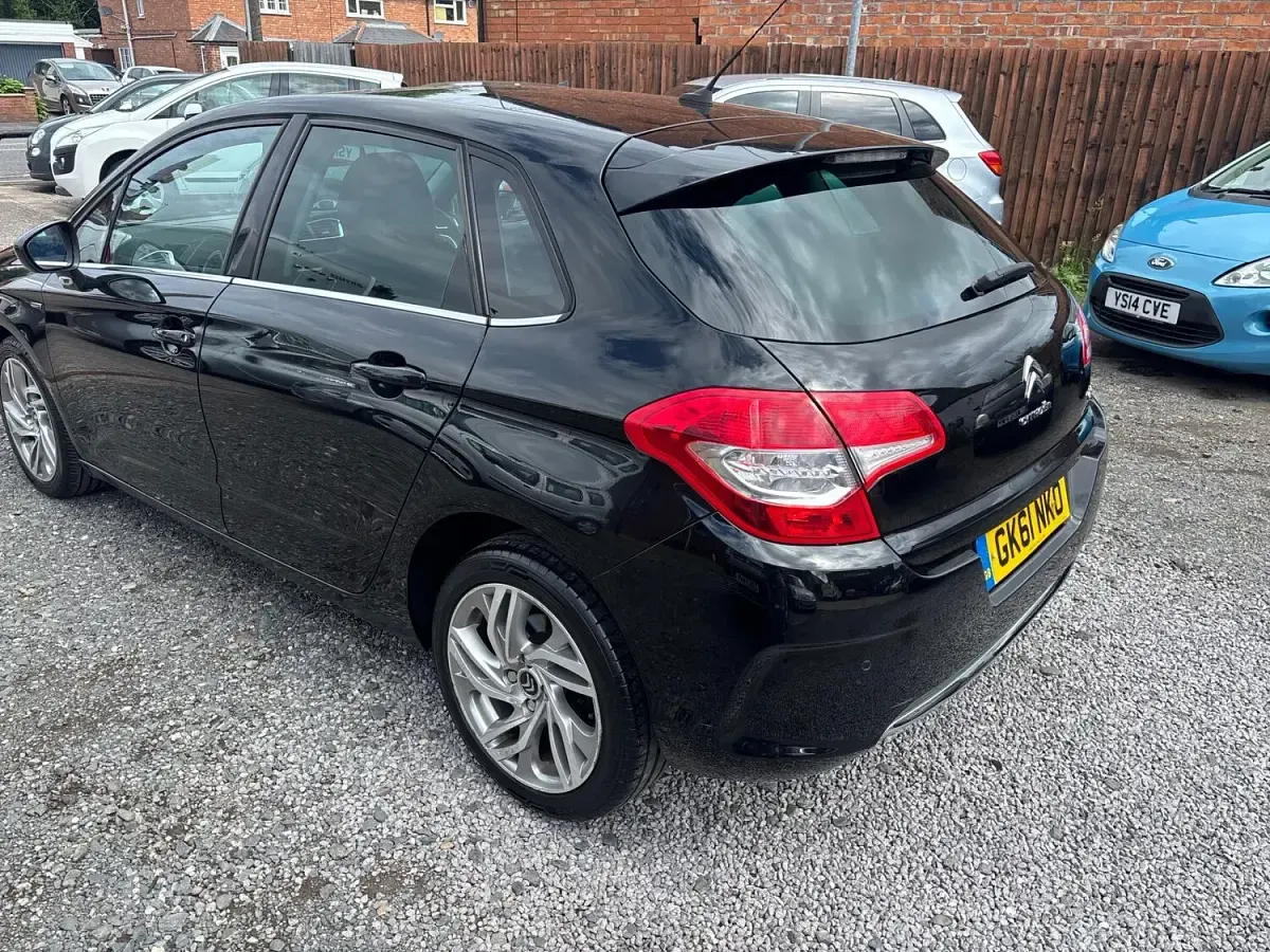 Used Citroën C4 Exclusive 2011 Black Hatchback