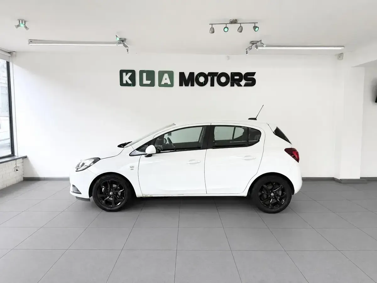 Used Vauxhall Corsa 2016 White Hatchback