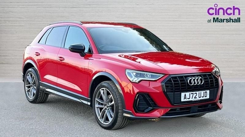 Used Audi Q3 Black Edition 150 HP (110 kW) 2022 Red  SUV