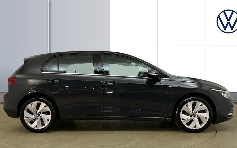 Used VW Golf VIII Style 131 HP (96 kW) 2024 Hatchback