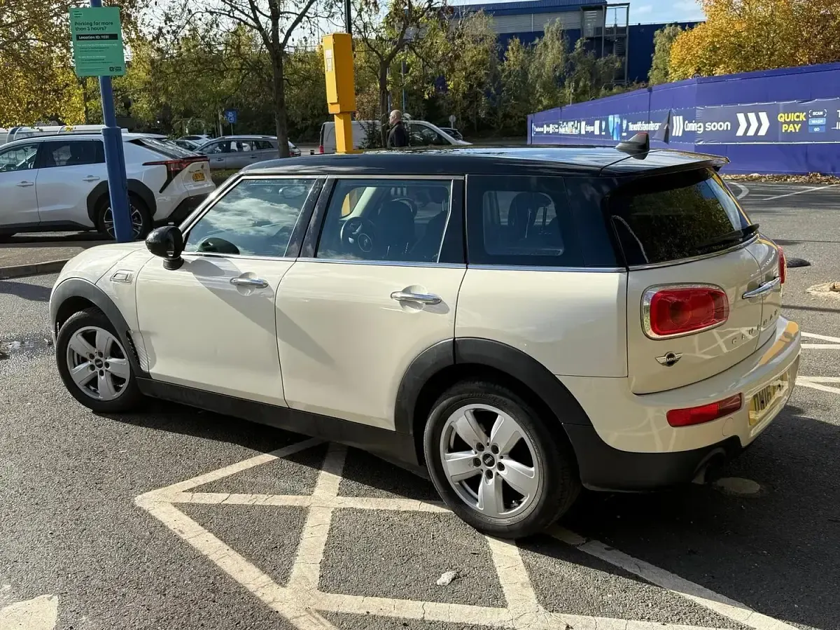 Used Mini Cooper Clubman 2016 White Estate