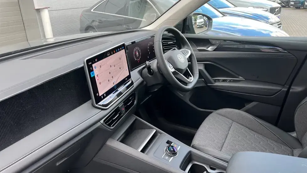 New VW Tiguan Life 130 HP (95 kW) 2026 Dolphin grey metallic SUV