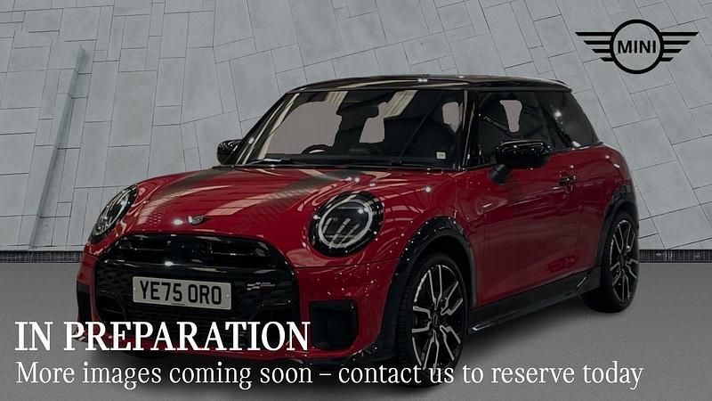 Used Mini Cooper Hatch 113 kW (154 HP) 2025 Red Hatchback