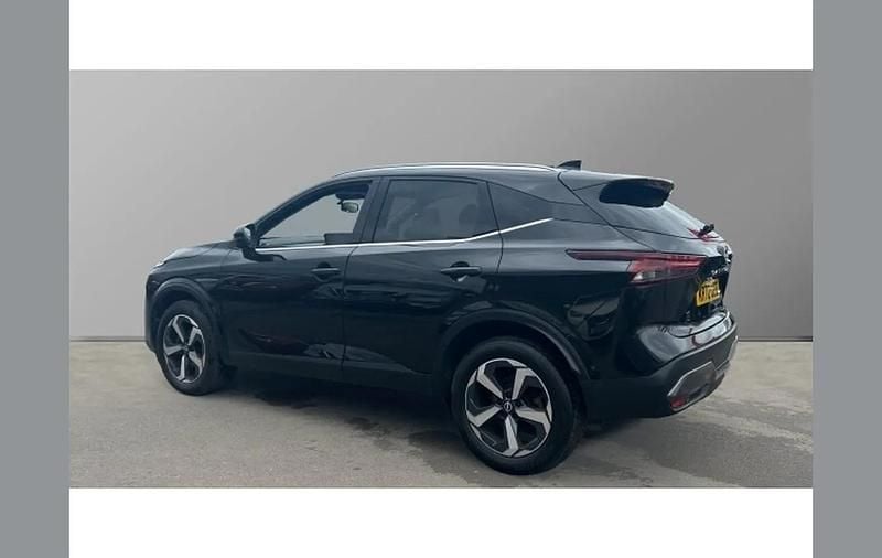 Used Nissan Qashqai N-Connecta 140 HP (102 kW) 2022 Black SUV