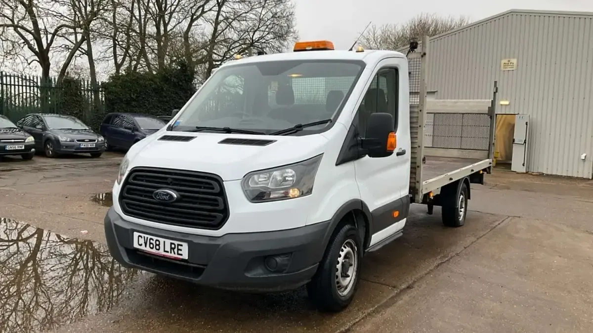 Used Ford Transit 130 HP (95 kW) 2018 White Cabriolet