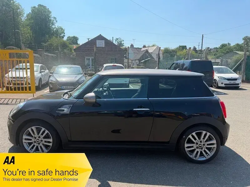 Used Mini Cooper Seven 2016 Black Hatchback