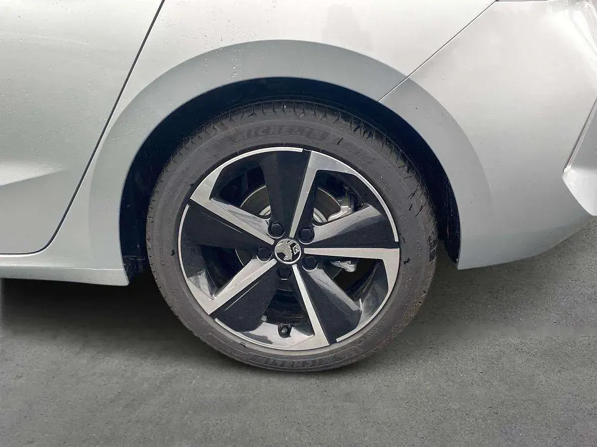 New Vauxhall Astra 2026 Silver Hatchback