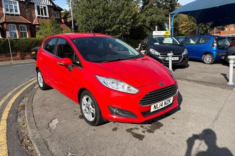 Red Used 2014 Ford Fiesta Zetec Hatchback | £3,495 (Fair price) - Image 1/1