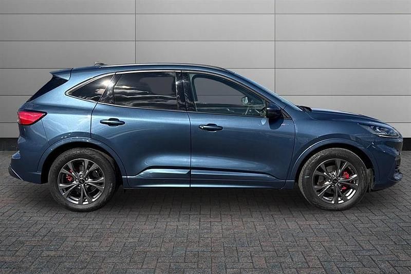 Used Ford Kuga ST-Line 190 HP (139 kW) 2023 Blue SUV