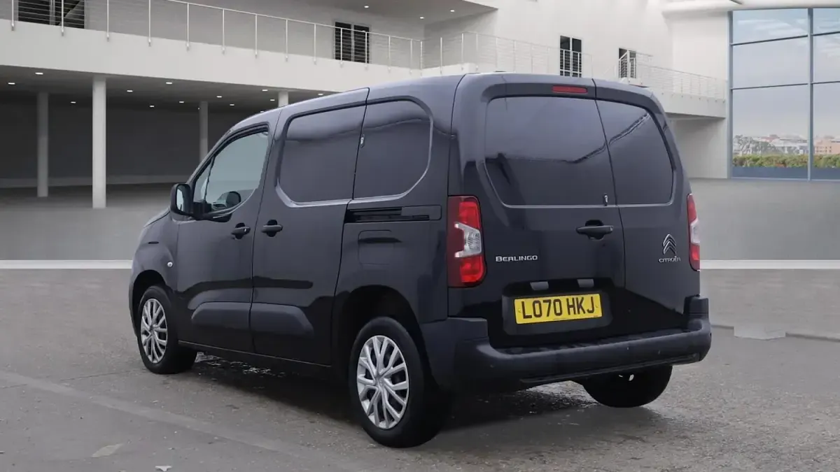 Used Citroën Berlingo PureTech 110 HP (80 kW) 2020 Black MPV