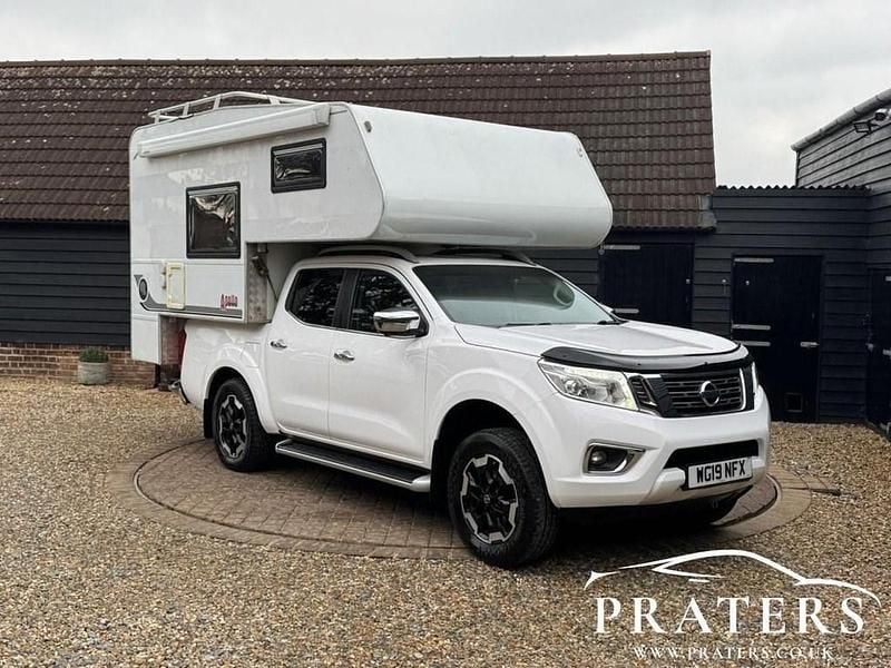 White Used 2019 Nissan Navara Tekna Pickup | £18,500 - Image 1/4