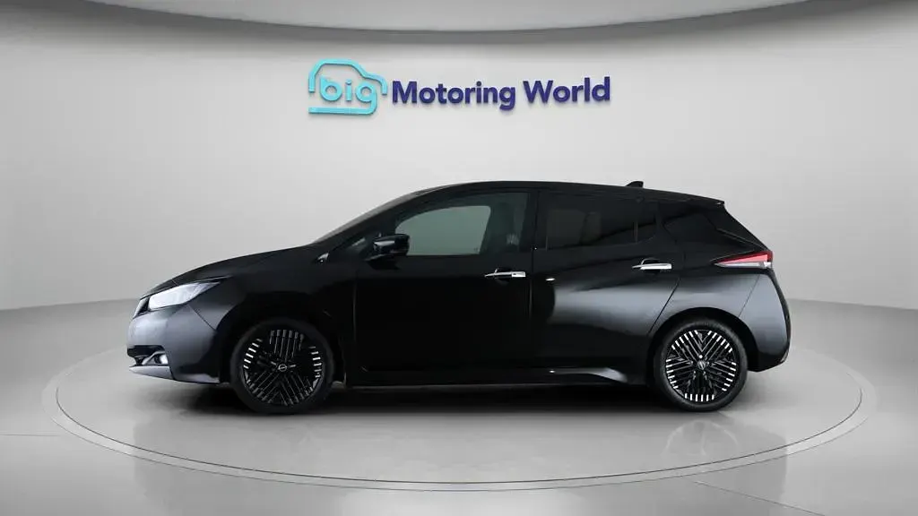 Used Nissan Leaf N-Connecta 110 kW (150 HP) 2022 Hatchback