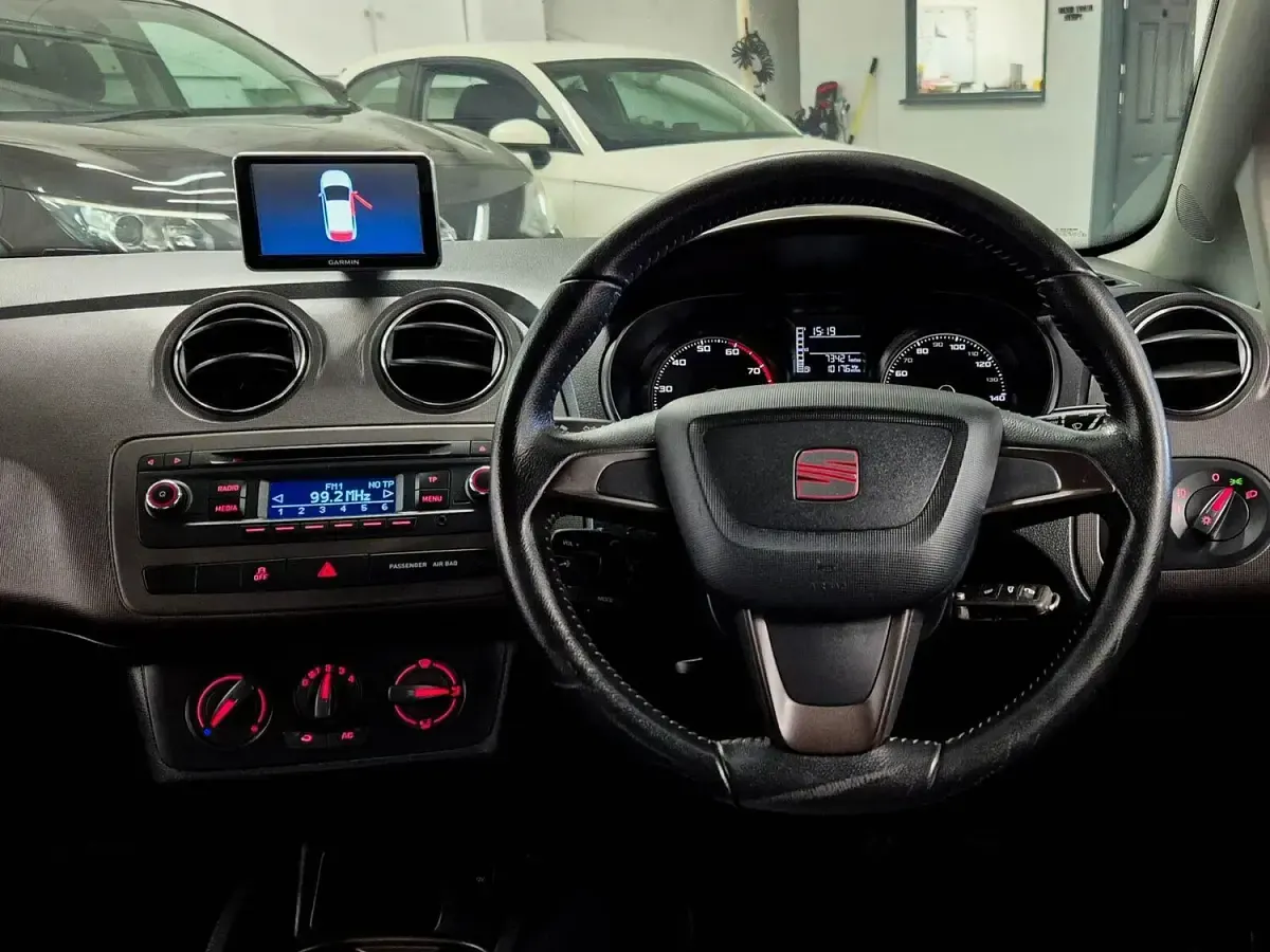Used Seat Ibiza 85 HP (62 kW) 2013 White Hatchback