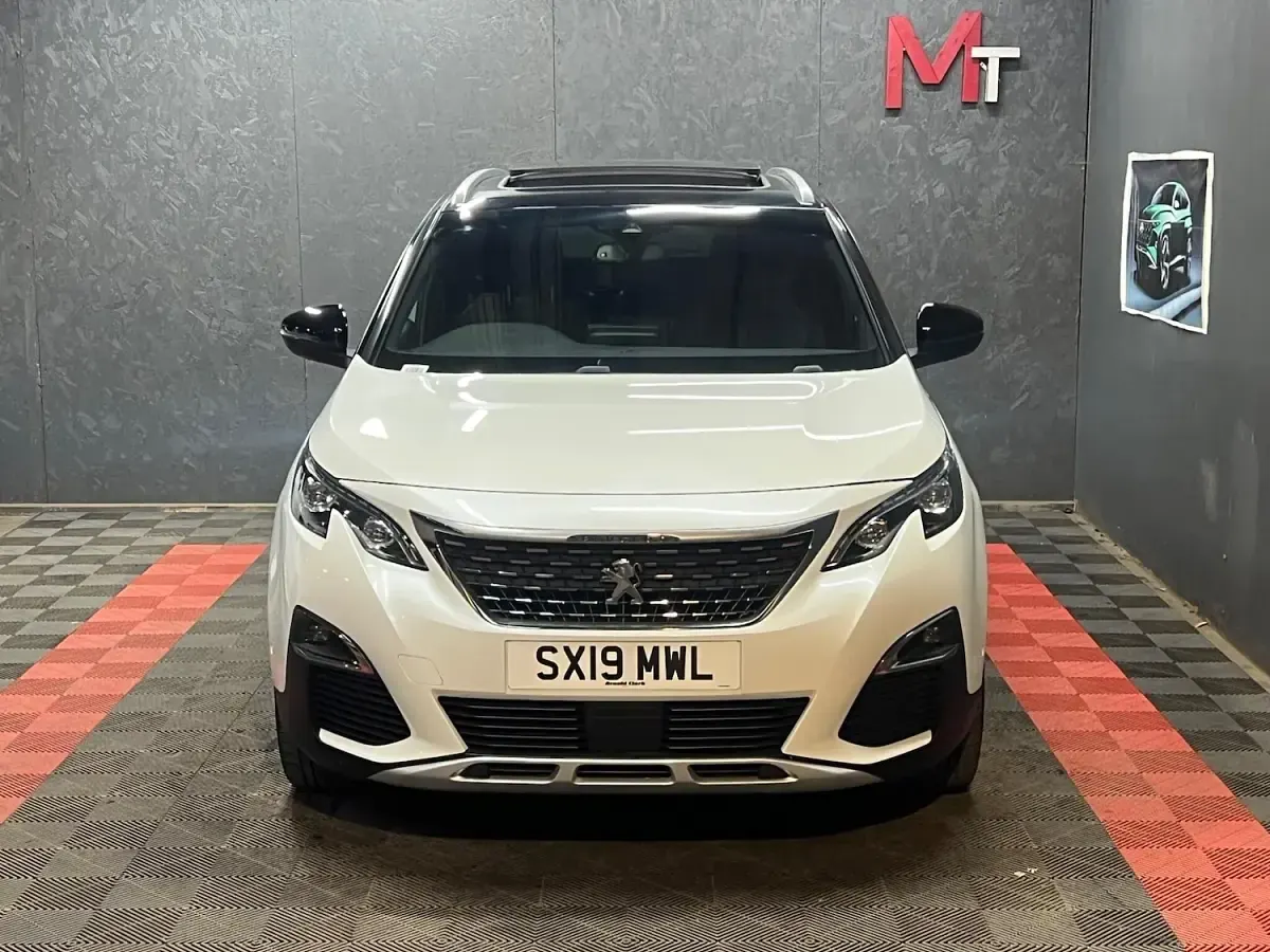 Used Peugeot 3008 GT-line 130 HP (95 kW) 2019 White SUV