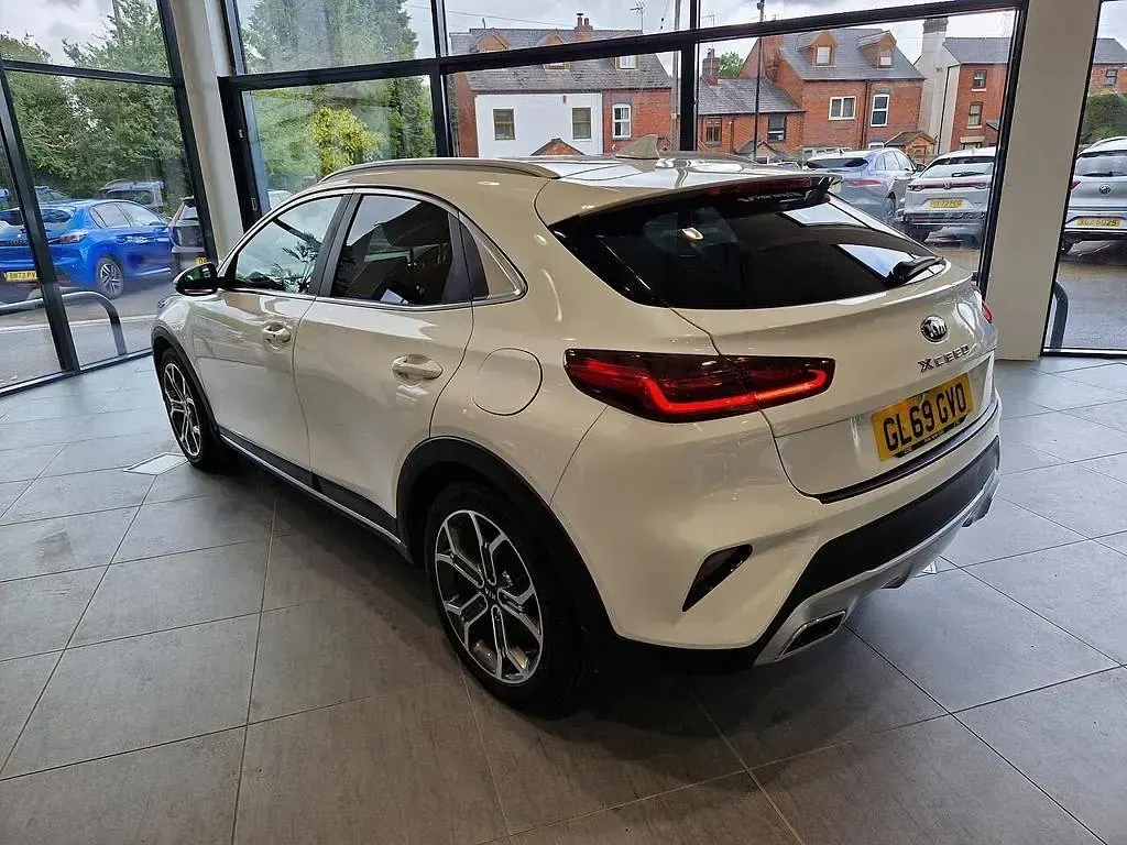Used Kia XCeed 138 HP (101 kW) 2019 White SUV