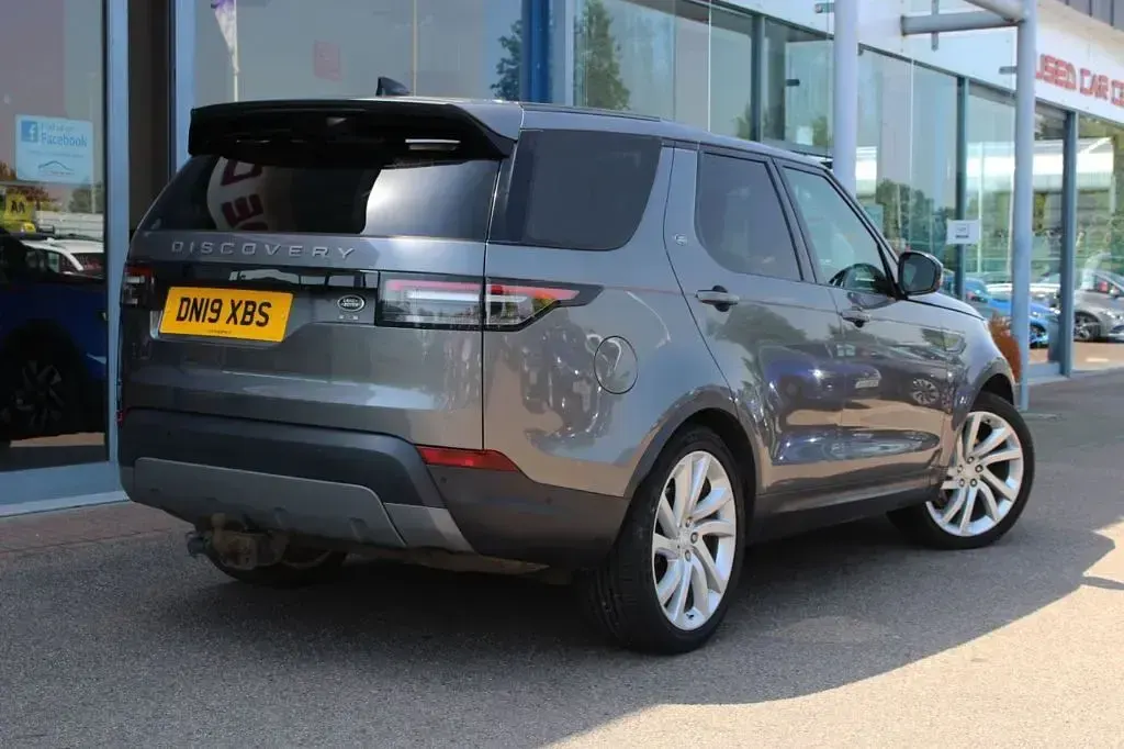 Used Land Rover Discovery S 306 HP (225 kW) 2019 Grey SUV