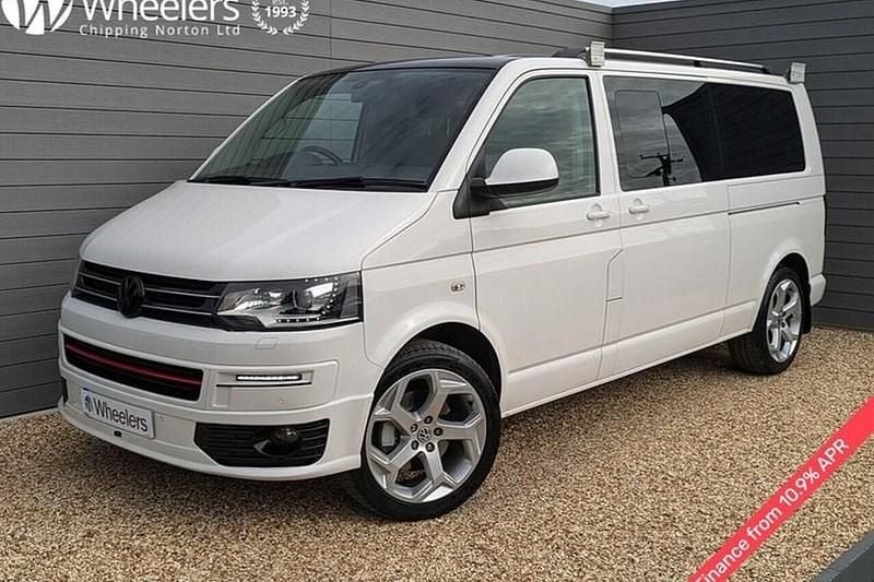 White Used 2015 VW Caravelle SE MPV | £21,750 (Fair price) - Image 1/1
