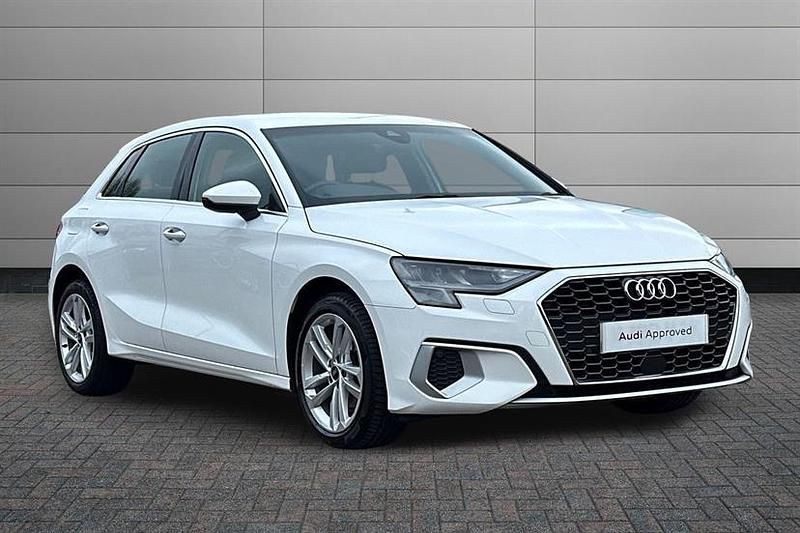 Used Audi A3 Sport 110 HP (80 kW) 2022 White Sedan