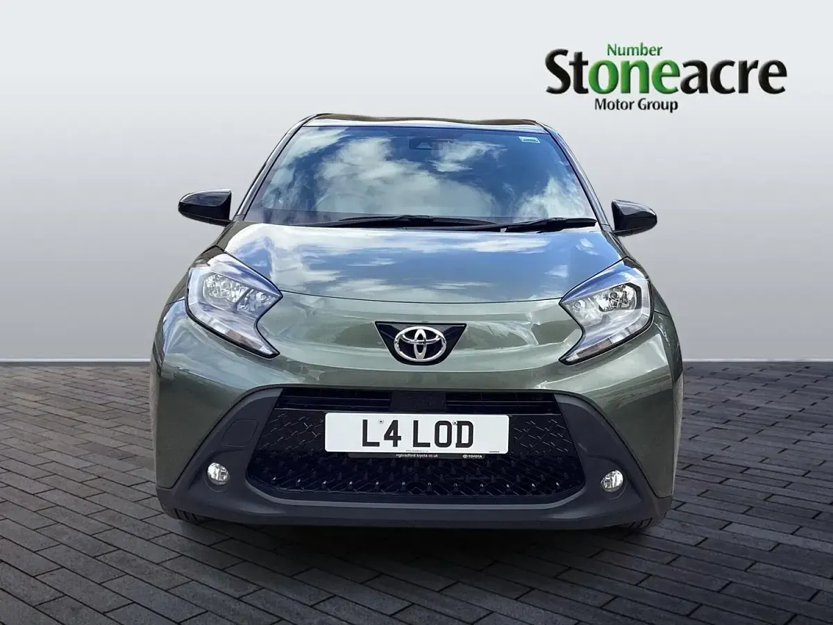 Used Toyota Aygo X 72 HP (52 kW) 2023 Green SUV