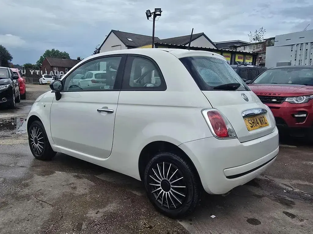 Used Fiat 500 Pop 69 HP (50 kW) 2014 White Hatchback