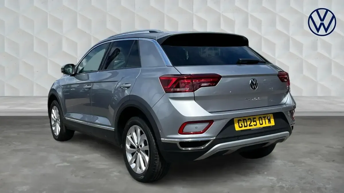 Used VW T-Roc Style 150 HP (110 kW) 2025 Pyrite silver SUV