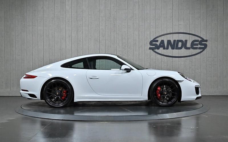 Used Porsche 911 450 HP (330 kW) 2018 Coupe