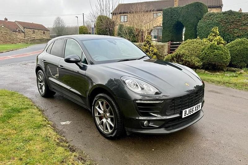 Used Porsche Macan 258 HP (189 kW) 2016 SUV