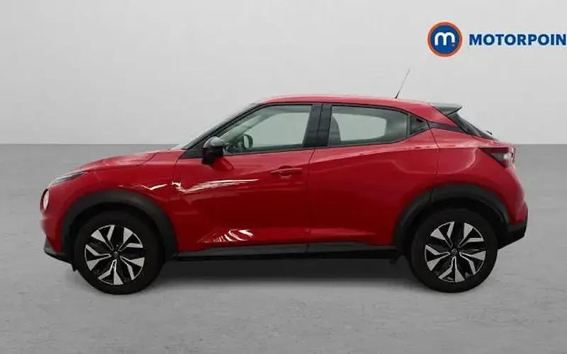 Used Nissan Juke Acenta 114 HP (83 kW) 2023 Red SUV