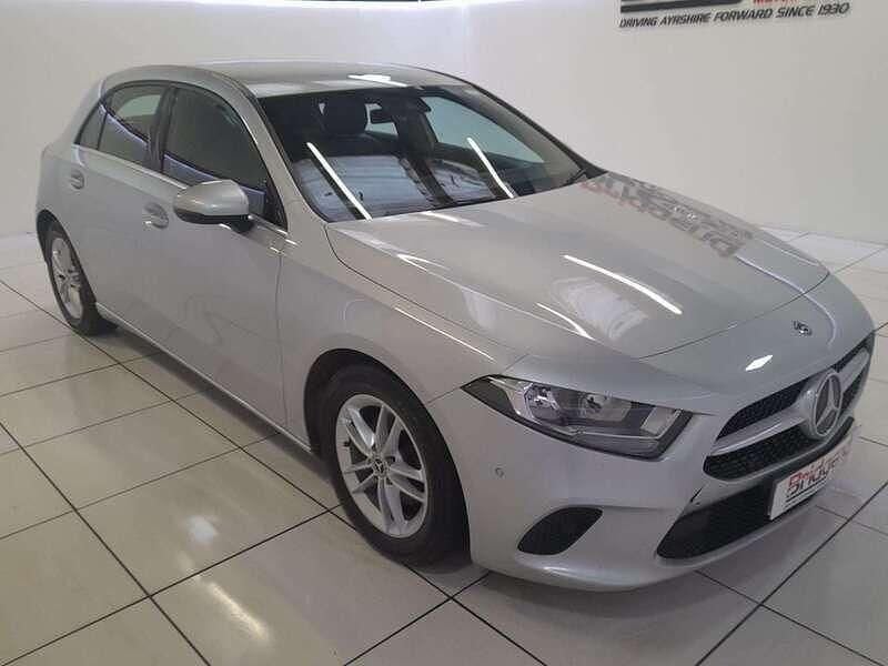 Used Mercedes A180 Executive 116 HP (85 kW) 2018 Silver Hatchback