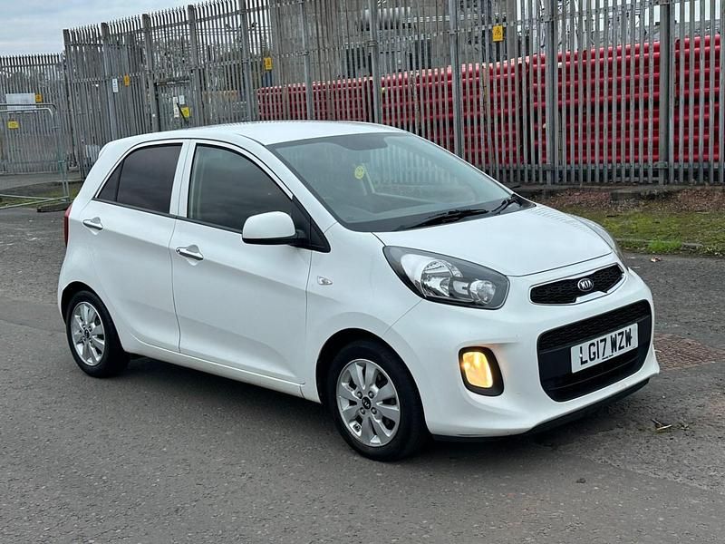 Used Kia Picanto 84 HP (61 kW) 2017 White Hatchback