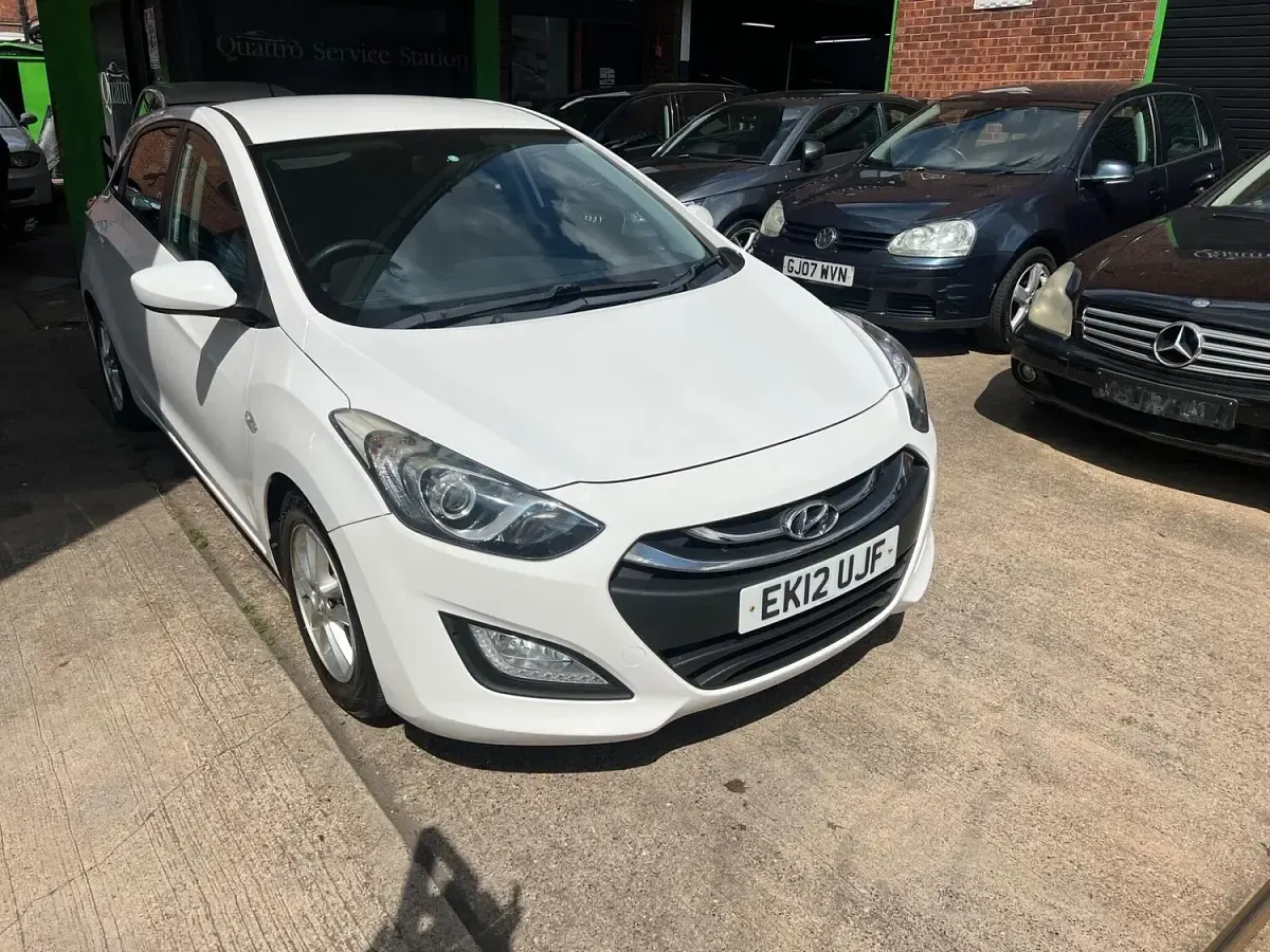 Used Hyundai i30 Active 2012 White Hatchback
