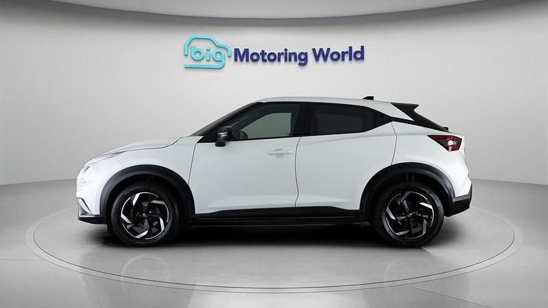 Used Nissan Juke N-Connecta 114 HP (83 kW) 2023 White SUV