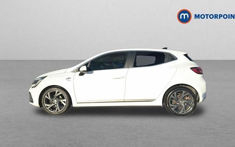 Used Renault Clio V Iconic 101 HP (74 kW) 2020 White Hatchback