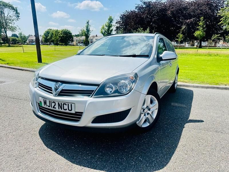 Silver Used 2012 Vauxhall Astra Sportive Van | £3,495 (Fair price) - Image 1/4