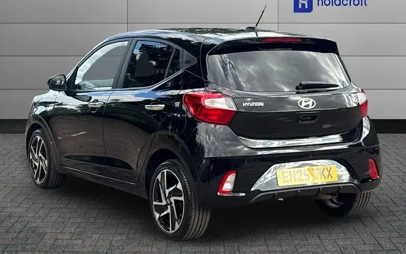 Used Hyundai i10 Premium 79 HP (58 kW) 2026 Hatchback