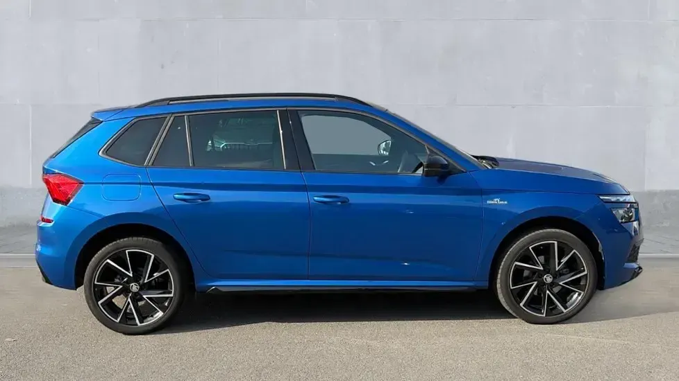 Usado Skoda Kamiq Monte Carlo 150 HP (110 kW) 2022 Azul SUV