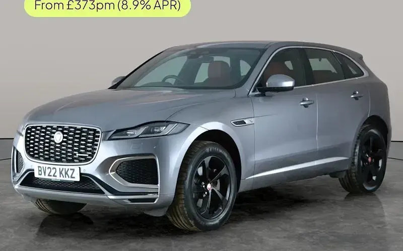Käytetty Jaguar F-Pace R-Dynamic 204 HP (150 kW) 2024 Katumaasturi