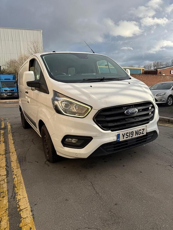 Used Ford Transit Custom Trend 130 HP (95 kW) 2019 White Van