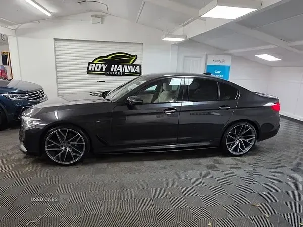 Begagnad BMW 530 M Sport 2018 Grå Sedan