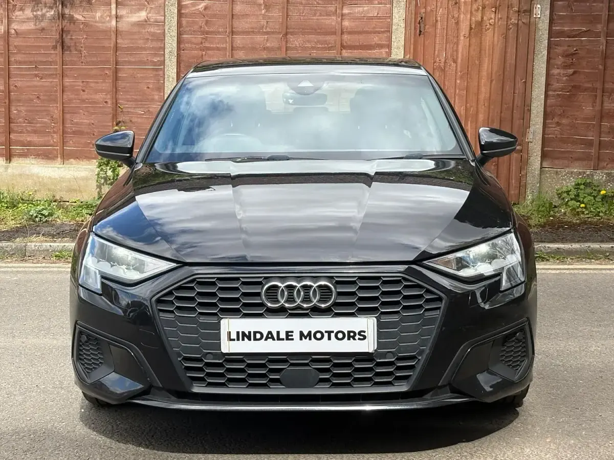 Used Audi A3 Sportback Advanced 110 HP (80 kW) 2021 Black Hatchback