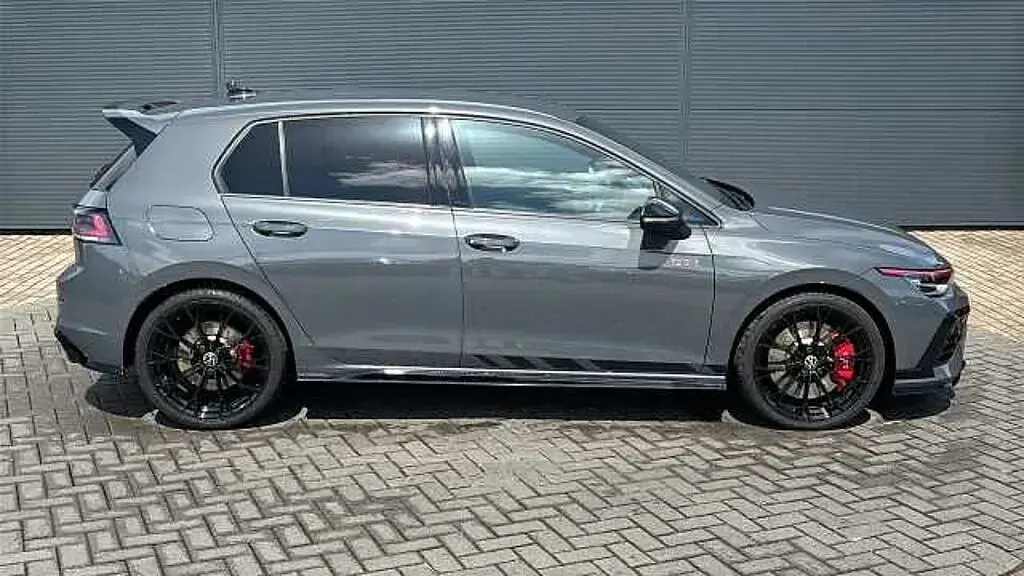 Used VW Golf VIII GTI Clubsport 300 HP (220 kW) 2025 Grey Hatchback