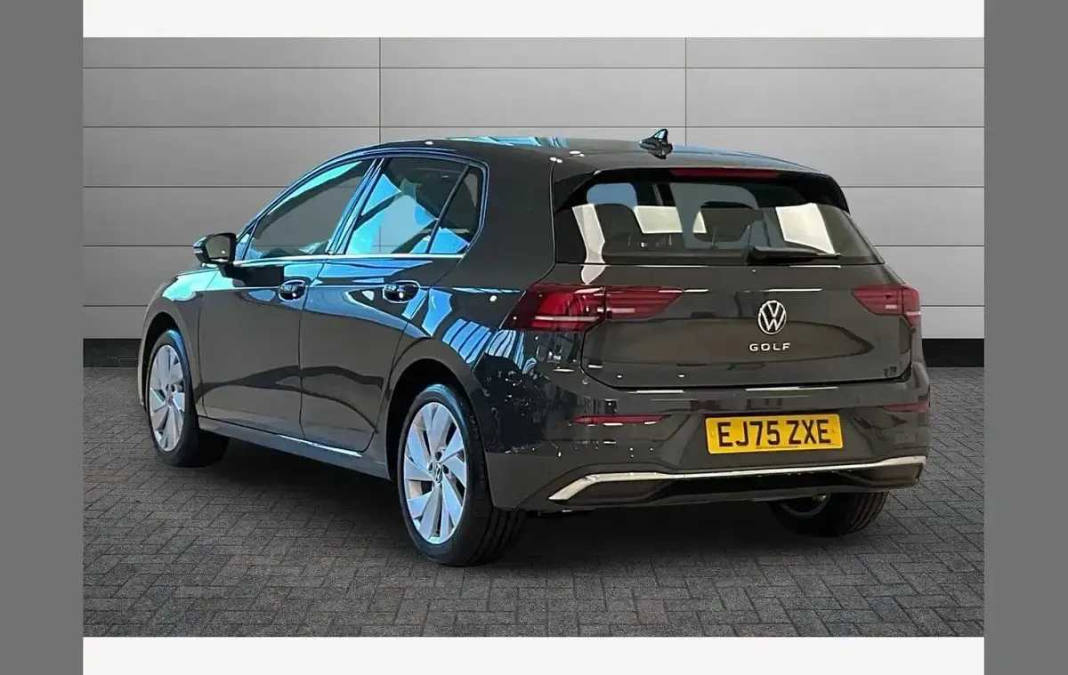 New VW Golf VIII Style 150 HP (110 kW) 2025 Grey Hatchback