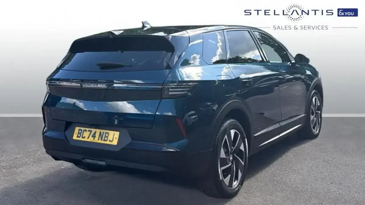 Used Vauxhall Grandland X Ultimate 134 HP (98 kW) 2025 Blue SUV
