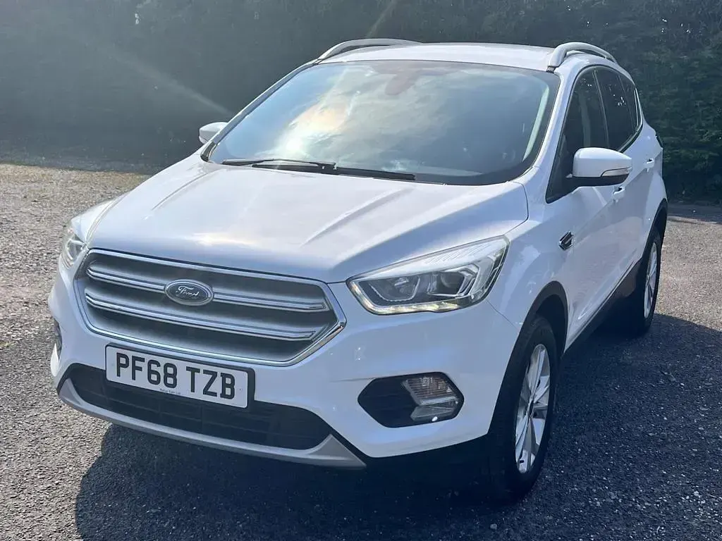 Used Ford Kuga Titanium 150 HP (110 kW) 2019 White SUV