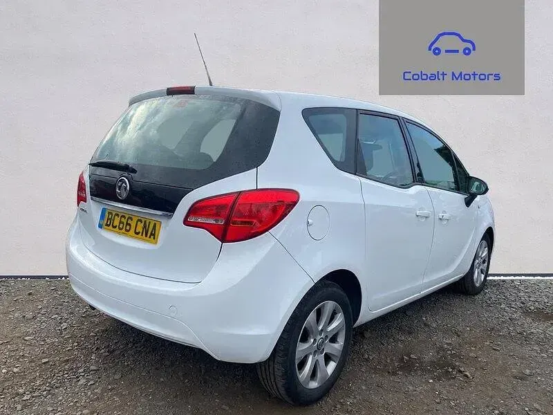 Used Vauxhall Meriva 100 HP (73 kW) 2016 White MPV